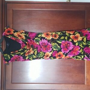 Ronni Nicole‎ flower dress